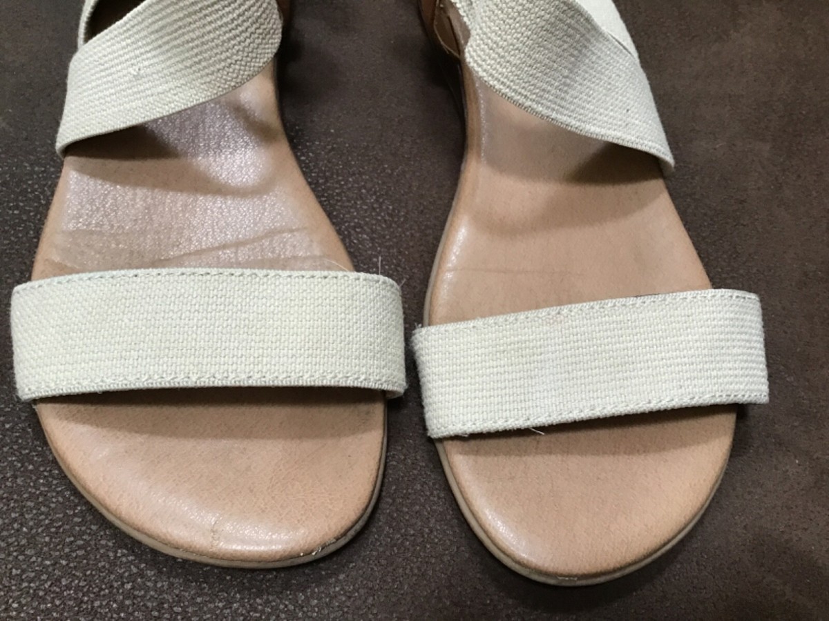 Tommy Bahama Briana Women's Strappy Sandals Size 7M Canvas Beige