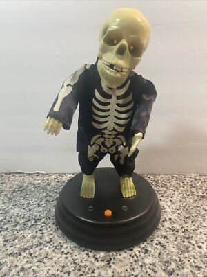 Holiday Gemmy Groovin Ghoul Skeleton Light Up Dances to Pit Bull's ''Hey Baby''