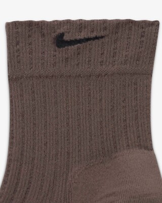 nike sheer ankle socks