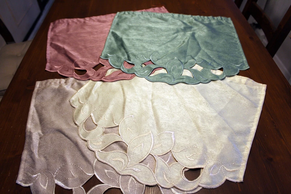 4 Mini Vorhänge zum Basteln und Dekorieren Stoff Vorhang Bastelstoff Sonderpreis - Bild 2 von 4