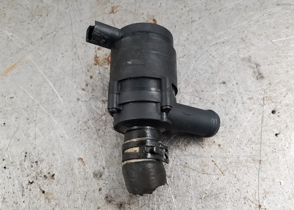 Audi S4 B7 2005 bomba de agua refrigerante auxiliar #7218 X6 Foto 3 de 4