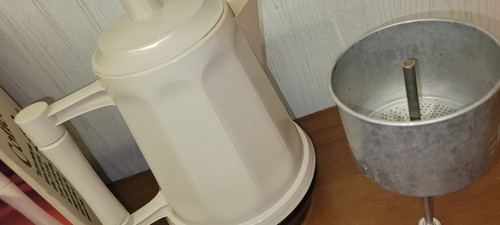 VINTAGE 1984 West Bend 4-8 Cup Electric Coffeemaker 51108Colonial USA WORKS GOOD - Picture 13 of 20