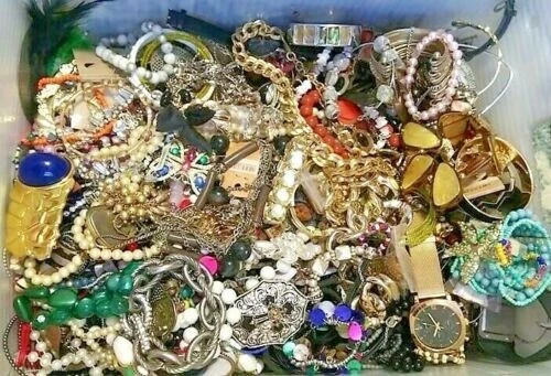 Jewelry 1 LB WEARABLE Bulk Lot Estate Vintage to Modern Costume- LOOK-#35