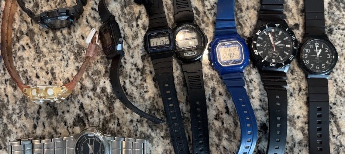 Watches  Read Mens PlS Mix 10 Wrist Casio Lot Of - vintagewatches.pk
