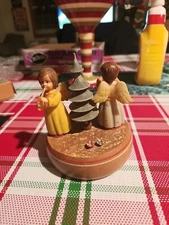 Vintage ANRI THORENS SWITZERLAND Wooden Music Box Silent Night Christmas Angels