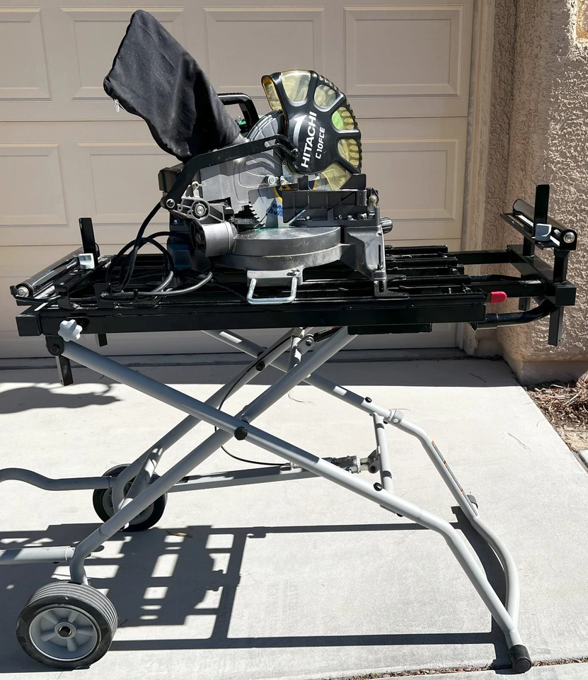 Hitachi C10FCE 10" Compound Saw with Delta Wheeled Collapsible Saw Stand 2 Blade - Image 2 of 4