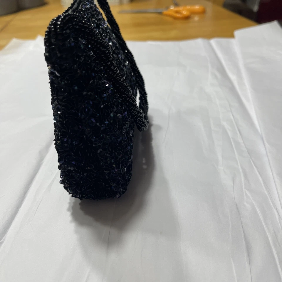 Preciosa hematita MOYNA? Cartera clutch con correa de cuentas, forrada en el interior Foto 3 de 4