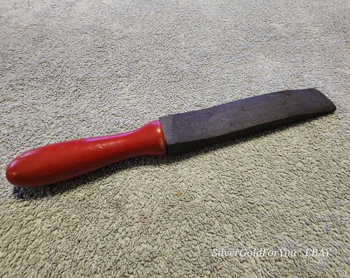 Vintage Carborundum Knife Sharpening Tool W/Red Wood Handle - Picture 4 of 10