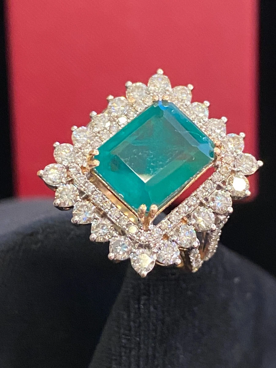Pave 8.08 Cts Round Brilliant Cut Diamonds Emerald Cocktail Ring