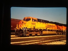 11613 VINTAGE Train Engine Photo 35mm Slide BNSF 5820 ES44AC KC MO 9-26-08