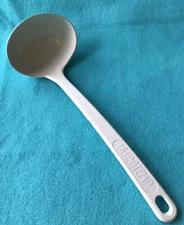 Vtg Ultratemp White Soup LADLE # 2109 Robinson Knife Co USA  Oval Bowl USA