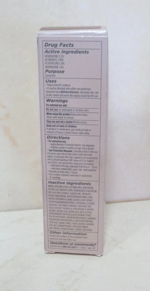 LAURA MERCIER TINTED MOISTURIZER ILLUMINATING SPF30 AMBER RADIANCE 1.7 OZ - Image 2 of 3