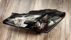 2009 2010 2011 Nissan GTR Gt-R Xenon HID Headlight Right Passenger Tested