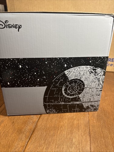Calentador Scentsy Star Wars Estrella de la Muerte con 2 Barra Scentsy RETIRADO NUEVO EN CAJA - Imagen 6 de 11
