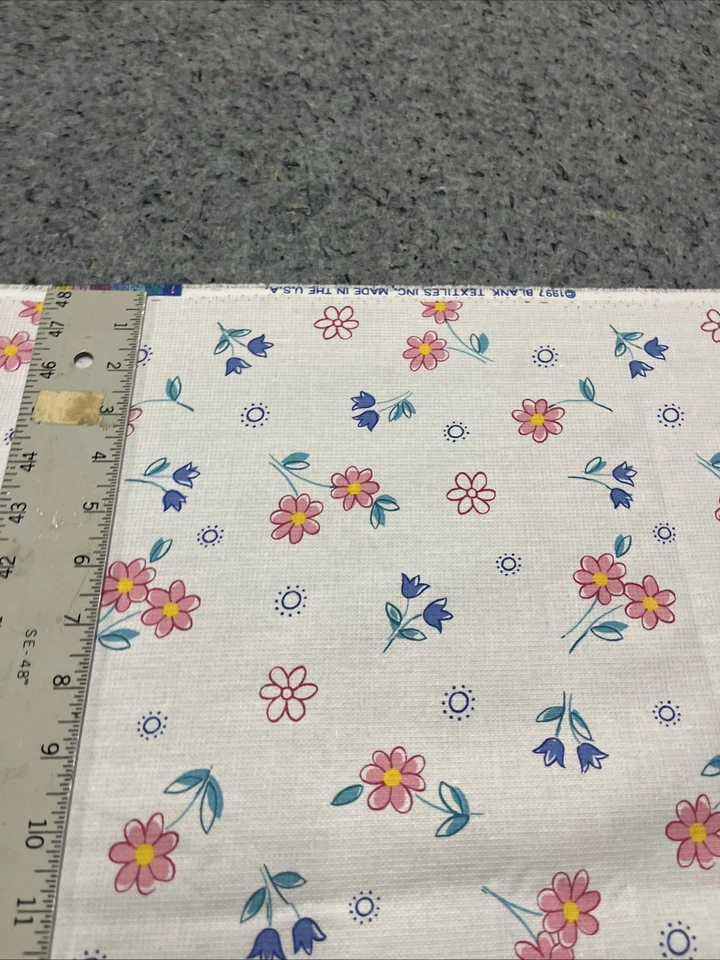 Tela de fondo blanco vintage 1997 textiles en blanco patrón de tulipán y margaritas 2,5 yardas Foto 2 de 4