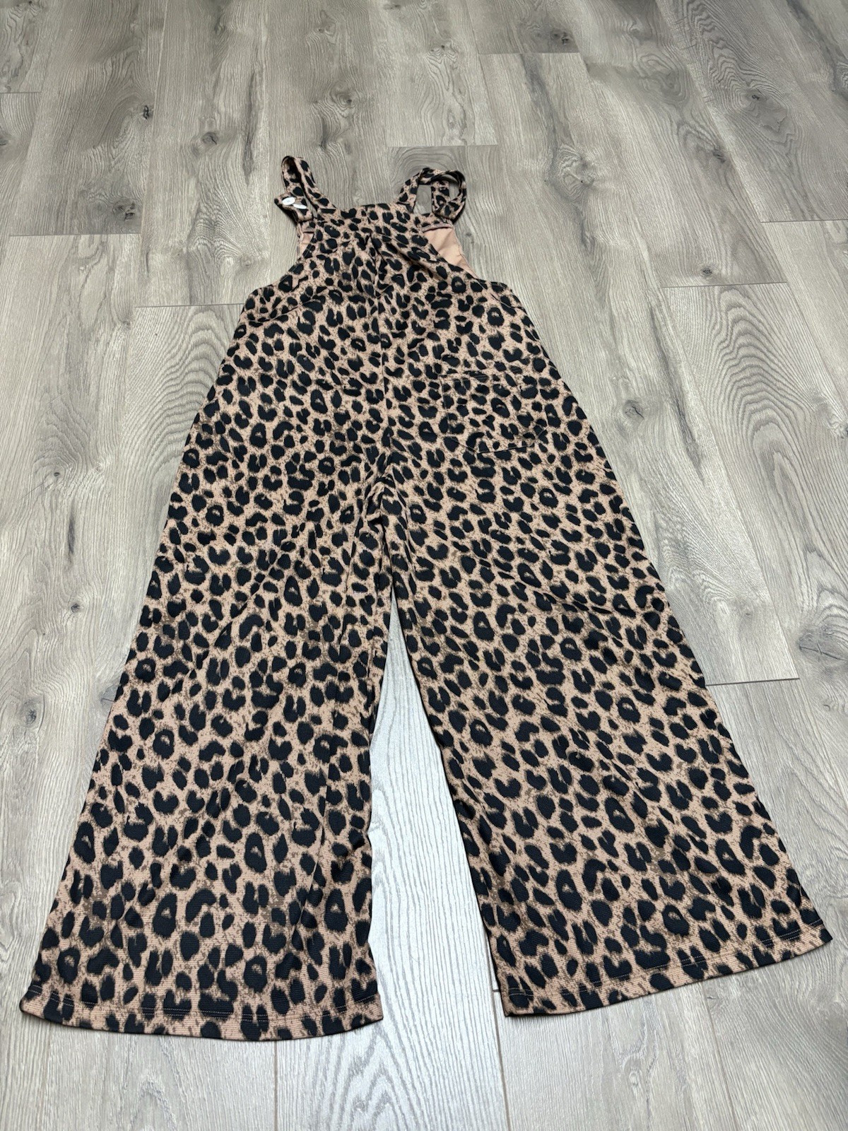 Halara Adjustable Strap Button Pockets Waffle Cas… - image 7