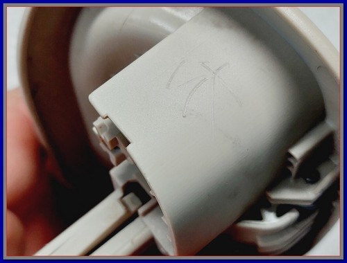 MANIGLIA SCHIENALE SEDILE SINISTRO SX GUIDA RIBALTA BEIGE FIAT 500 mod 312 - Foto 16 di 16
