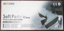 Mungyo Gallery Soft Pastel For Artists Box Set of 12 GRAY Tones Colors