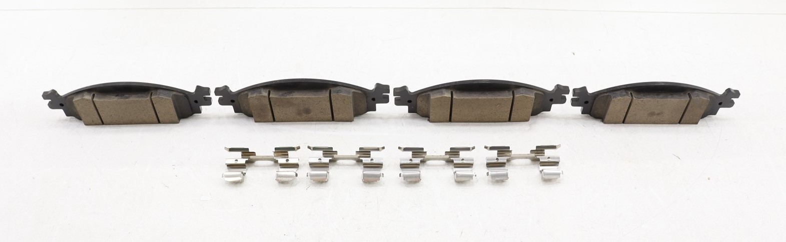 NEW Motorcraft Disc Brake Pad Set Front BRF-1376-B Flex Taurus MKS 2009-2010