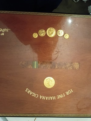 Havana Cigars Wooden Cigar Humidor Box w/ Tray, Hygrometer & Dual Humidifiers