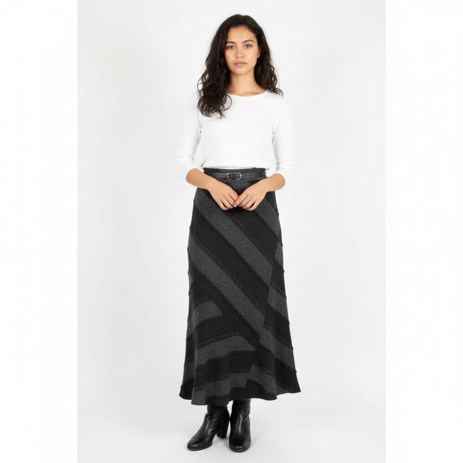 Ilusion Gray Patchwork cottage farmhouse granny c… - image 6