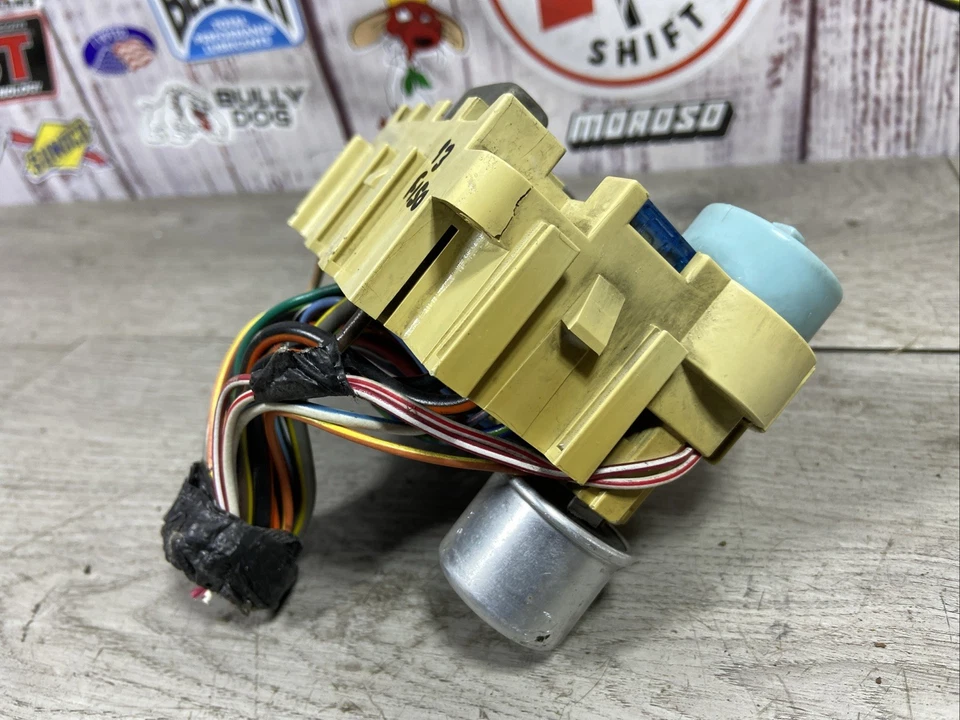 Ford F150 250 350 Bronco 1992-96 interior caja de fusibles relé conexión OEM Fomoco Foto 2 de 4