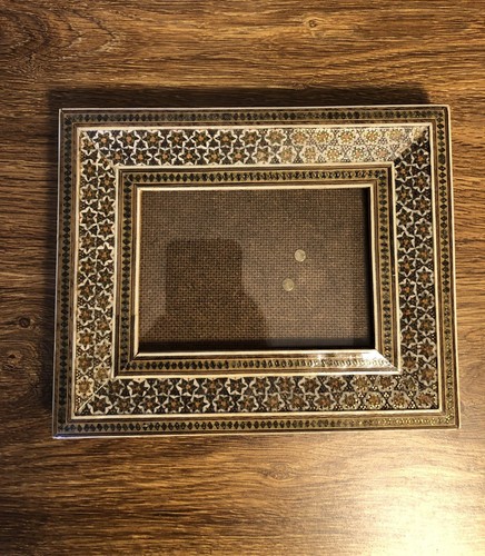 Vintage Khatam Middle Eastern Inlaid Wooden Frame Gold Accents 8 X 6.5” - Picture 19 of 21