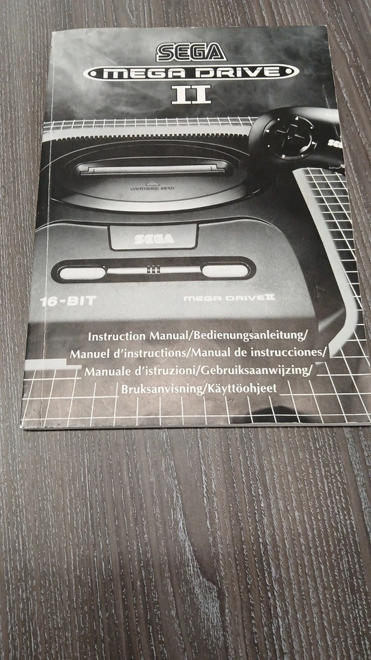 Sega Mega Drive Console II 2 Original Instruction Manual Booklet + Guarantee - Image 2 of 4