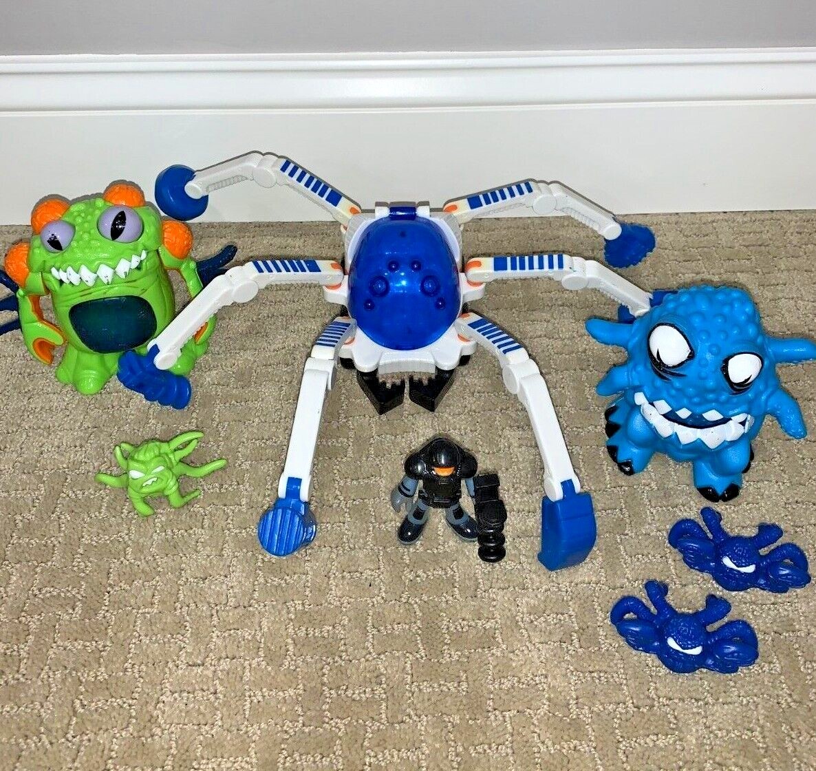 Fisher Price Imaginext Aliens and Space Crawler | eBay