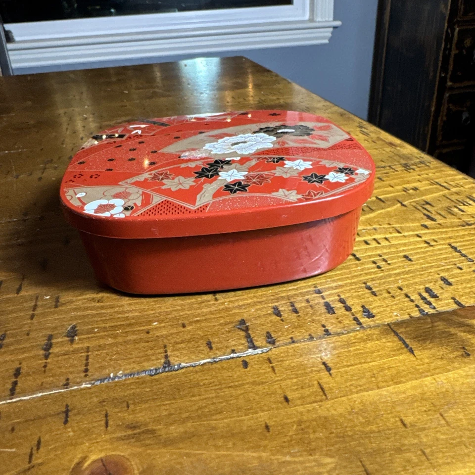 Caja de almuerzo Bento ventilador Sensu de laca roja japonesa de 6” de ancho Foto 2 de 4