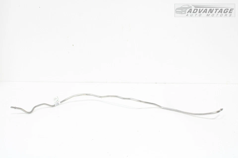 BMW 750i xDRIVE G12 2016-2019 4,4 L V8 línea de fluido de alimentación de combustible delantero OEM Foto 2 de 4