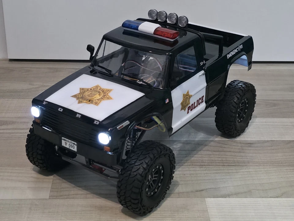 Axial/Tfl Scx10 Crawler/Scaler 1:10,V8 Sound, Blaulicht, Polizei, Police Pickup - Bild 3 von 4
