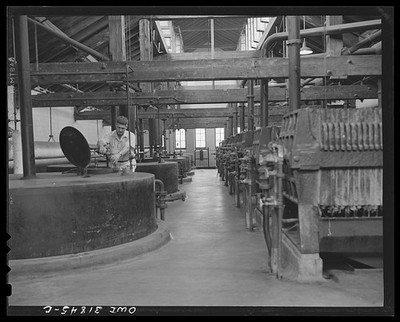 Photo:Cincinnati Ohio 1943 Procter Gamble glycerine distillation tests