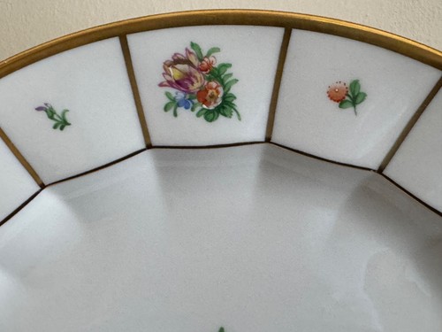 Royal Copenhagen Henriette 13 1/8" Round Chop Plate 444-8543 - Picture 3 of 8
