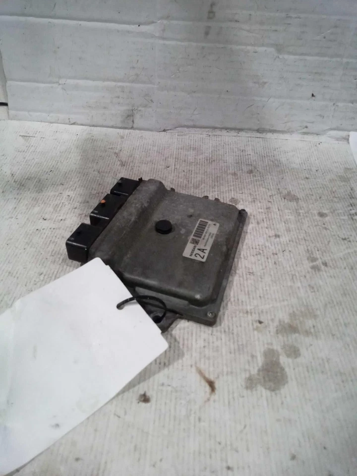 Módulo de control del motor usado (ECM) se adapta a: Nissan Sentra 2009 Mod de control electrónico Foto 2 de 4