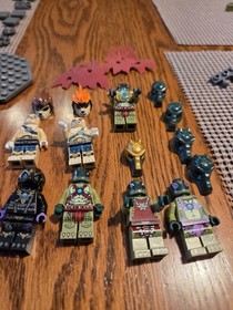 LEGO LEGENDS OF CHIMA: Cragger's Command Ship (70006)