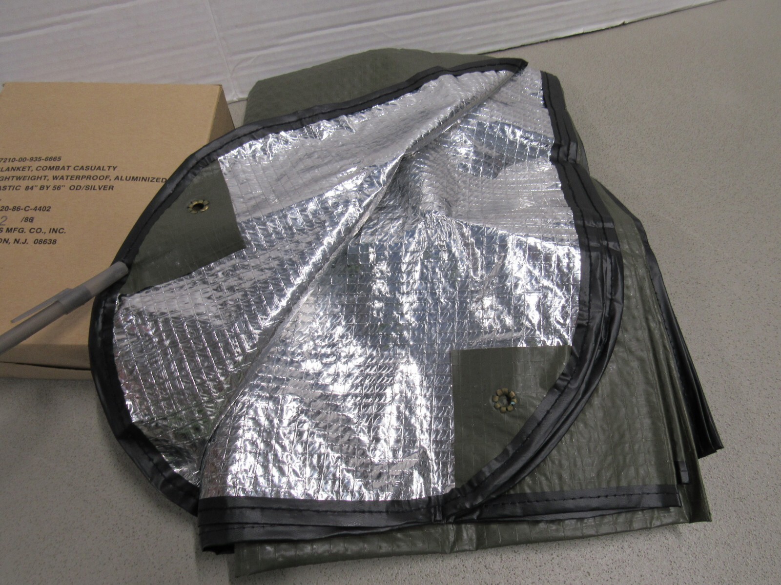 US Military Casualty Blanket Emergency Survival Aluminized OD Silver 84