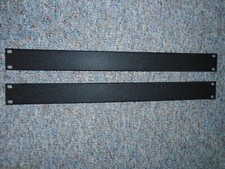 LOT OF 2 1U STEEL FLANGED TEXTURED FINISH PANEL FOR 19" RACKS