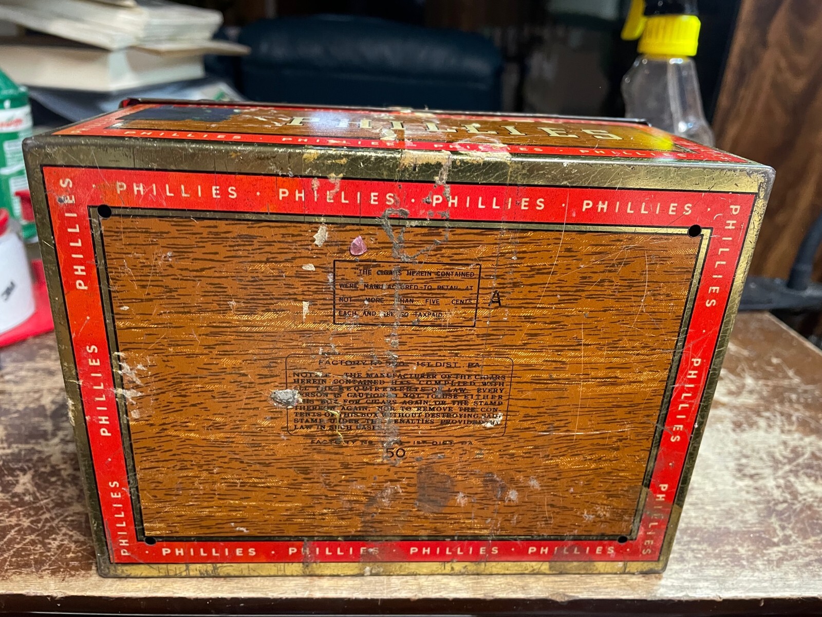 Bayuk Philadelphia Phillies Perfecto Tin Cigar Box Metal Vintage