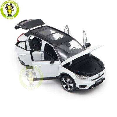 1/18 Volvo XC40 Recharge Electric Car White Diecast Model Toy Car