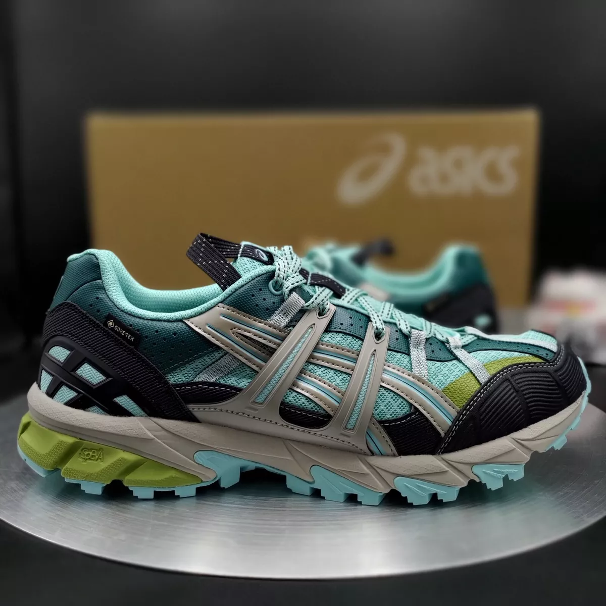 Soldes tennis asics deals