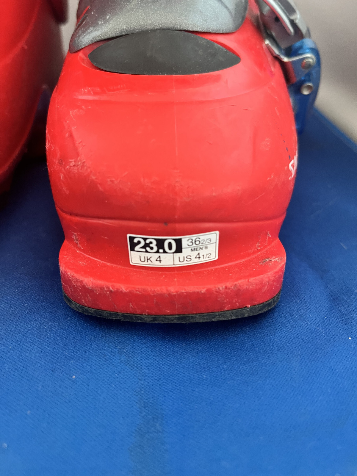 Scarponi da sci Salomon Performa T3 Flex 30 nero oro taglia 23 UK 4 US 4 5 36 2 3