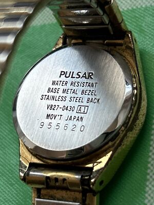 Vintage Pulsar Watch Women Gold Tone Date V827-0430 Stretch Band