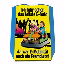 Boxauto als E-Auto Parkscheibe mit Spruch zu E-Mobilität in gelb