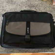 Targus Black Gray Nylon Briefcase for 15 in Laptop Padded Partitions Solid
