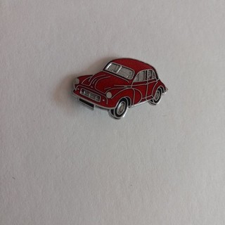 MORRIS MINOR VINTAGE ENAMEL BADGE 1970s