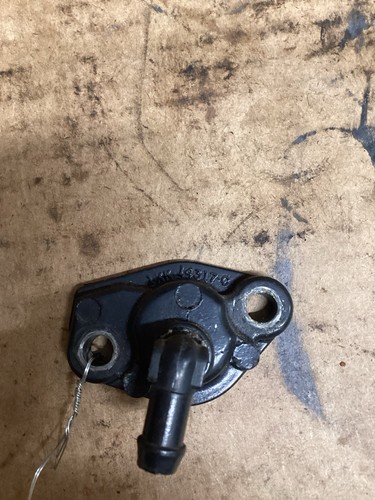 Mercury Mariner 20 25 HP THERMOSTAT COVER 143171