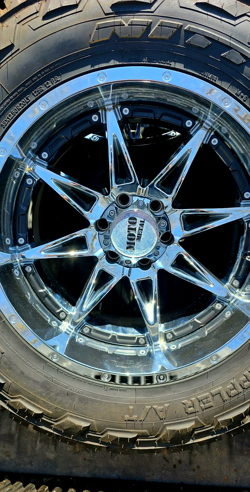 truck wheels and tires