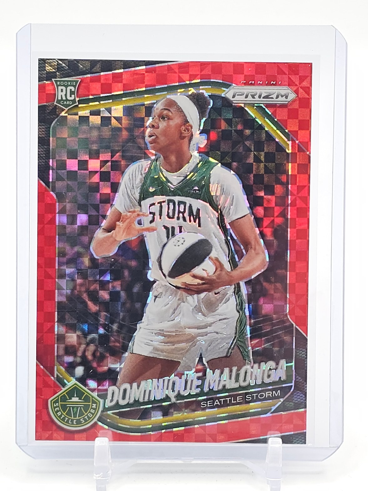 DOMINIQUE MALONGA 2025 PRIZM WNBA RED POWER ROOKIE #116 STORM /75 Q2277