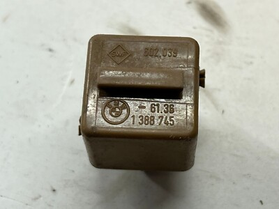 BMW E28 E34 E39 E87 X3 E30 E36 E46 Z3 Z4 Relay 61361388745 602039 USED A